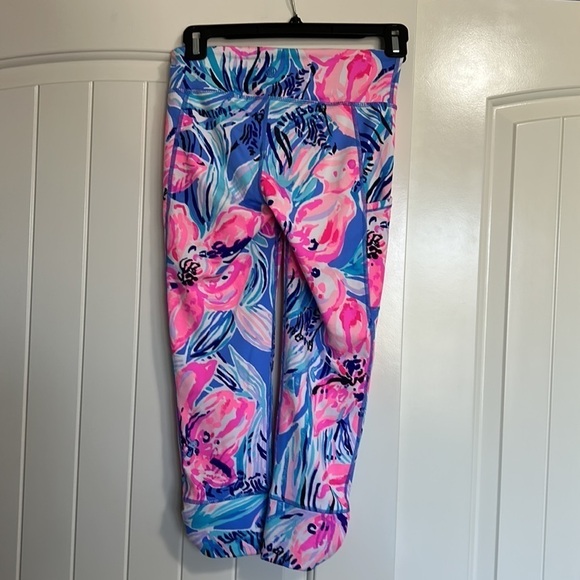 Lilly Pulitzer Luxletic Weekender Crop Fara Leggings Bennet Blue Hypes Stripe XS - Picture 9 of 15